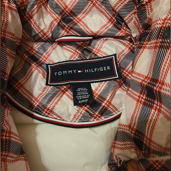 Limited Edition Tommy Hilfiger Vest - Picture 4 of 4